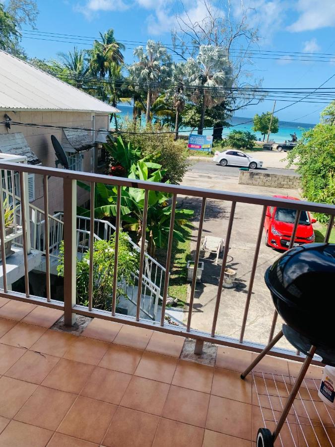 Ocean View Apartments Bridgetown Bagian luar foto