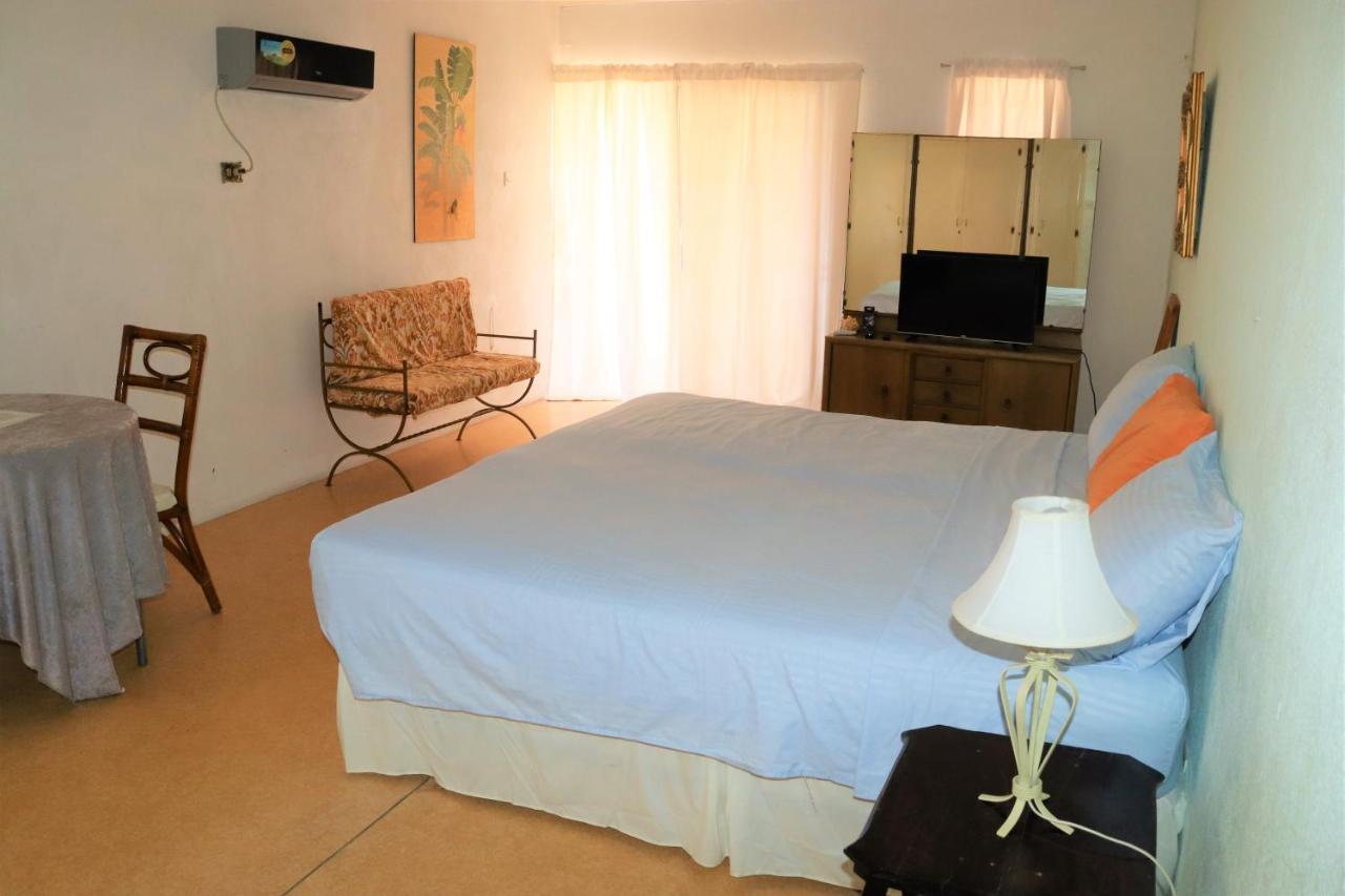 Ocean View Apartments Bridgetown Bagian luar foto