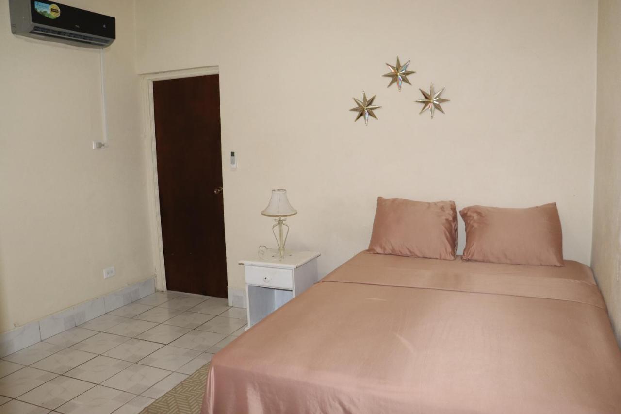Ocean View Apartments Bridgetown Bagian luar foto